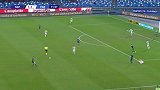 第73分钟那不勒斯球员默滕斯射门 - 打偏