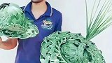 不得不承认印度的手工艺很先进，把草帽编织的这么时尚，长见识！