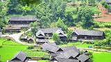 时光匆匆流逝，平平淡淡才是真。忍耐任由风雨过，守得云开见月明