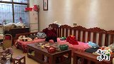 婆婆操劳一辈子了，儿媳帮她剪指甲看到满手皱纹，控制不住流眼泪