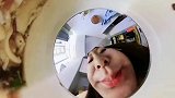 女子用特殊相机拍摄早餐被吃第一视角