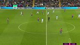 再次打回同一起跑线！扎哈边路狂突抽射 费鸟躲闪不及送乌龙