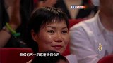 黄渤、黄晓明老乡见老乡，俩人飙起青岛话，王菲在沙发上笑的打滚！