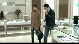 老婆不爱慕虚荣，只买一百多的假结婚戒指，让老公受触动