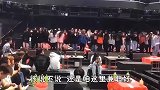 爆笑：妹子就算不露脸，单看你这身材是想苦了爹还是孩子呀