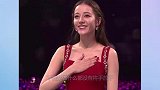 迪丽热巴走到哪捂到哪，仅仅是为了防走光原来我们都误会她了