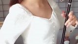 美女二胡演绎歌曲《一晃就老了》真是人美拉的又好