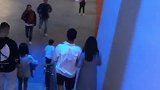 看着背影就觉得很恩爱的一对