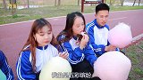 短剧：燕子用棉花糖蘸胡辣汤吃，这种吃法你试过吗，真是太美味了
