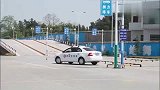 驾校科目二演示，学员看完惊呆了，不愧是老司机！