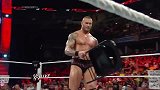 WWE-16年-捍卫者分裂!罗林斯铁椅突袭背叛兄弟-专题