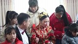 湖南一姑娘出嫁，太漂亮了，大学毕业就被一富二代看上