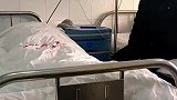 老伴生病大爷细心照顾，她习惯了没我不行