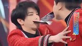 王牌：沈腾用嘴传面粉给华晨宇太逗,贾玲关晓彤惨了