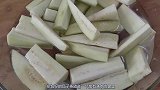 茄子这个做法很好吃，做法简单，好吃美味，我家一周吃3次！