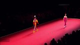 时尚走秀：开放的西方国家，迷人的美女模特