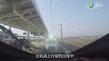 节假日的时候，为什么要把高铁两个车头对接行驶