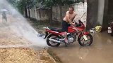 看似排水，其实是为了好玩