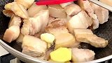 做个解馋的虎皮蛋烧肉！