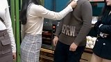 该出手时就出手