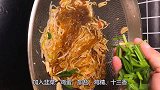 家庭版小炒，不想做菜的人快来学吧，做法简单，味道一级棒！
