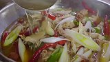 沸腾吧火锅：有的人，在制作椒麻鸡火锅这件事上，做的更加纯粹
