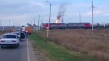 为什么重型火车头喷出大量火焰？