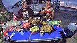 在野外做了一顿家乡菜开心