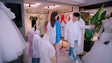 养父带女孩了解亲妈对她的爱 女孩说想跟亲妈谈谈