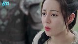 迪丽热巴扛住仰拍都能360度无死角，脸上丝毫没有赘肉