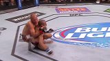 UFC-16年-本周最佳降服：牛仔点杀巴博萨 伺机裸绞快如闪电（1月28日）-精华