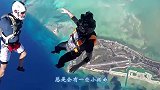 男子攀岩遇到一只羊，小羊死活不让路，小羊：这是我的技能