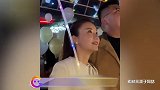 千万网红猴哥求婚现场曝光，包游乐场与妻子深情拥吻，女方疑怀孕