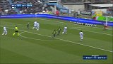 坎塞洛抢断奔袭半场 禁区前沿右脚弧线球偏出