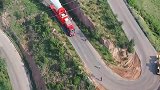 行驶在盘山公路的风力发电浆叶运输车，为中国好司机点赞！