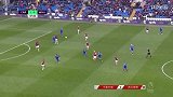 第48分钟卡迪夫城球员阿特射门