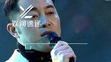 另类时尚！沙溢是不是系错扣子了？网友的解释欢乐多