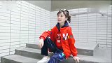 最美小童星裴佳欣有多潮？9岁就会破洞裤饼干鞋长袜的操作