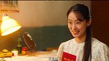 当那个男人一出来，全场沸腾，哭着笑着，又甜又酸