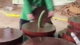 大妈的创新菜品—菜板拍黄瓜