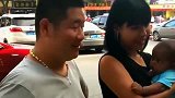 中国小哥在缅甸娶妻生子，儿子肤色比自己黑很多