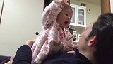 生个女儿就是找了个情敌，天天抢你老公腻歪，你还得毫无怨言