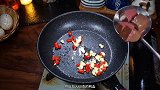 花甲怎么做才好吃，简单又好吃的鸭血花甲汤，超级开胃