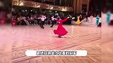 孙俪女儿拉丁舞夺冠，小花拿奖杯入镜，网友直呼：简直是女版邓超