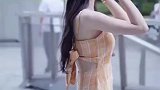 小姐姐在等谁？