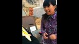 农村搞笑婆媳之土豪停车场, 她俩太逗了