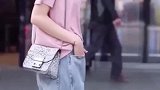 成都好看的女孩子是不是都爱笑，街拍穿搭
