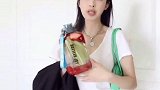 夏天就要多喝水～美白又减脂 这不就满足美女们的所有要求吗！  夏日吨吨桶