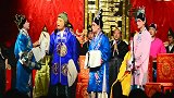陶阳一脚踹开了小书童，坐在了张云雷的怀里，气得大林都要脱发了