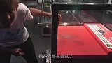 日本小哥为夺取金砖，苦练3个月“鹰爪功”，成功后狂喜赚大了！